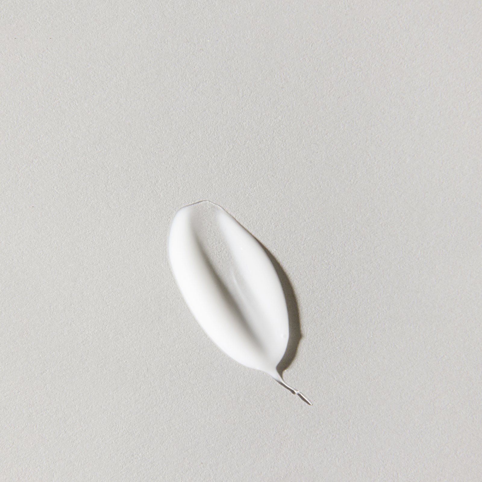 2407002-bio-cream-texture