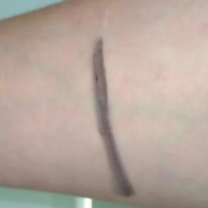 Make-up line on the arm, olive oil ester formula, after the 1st wipe
